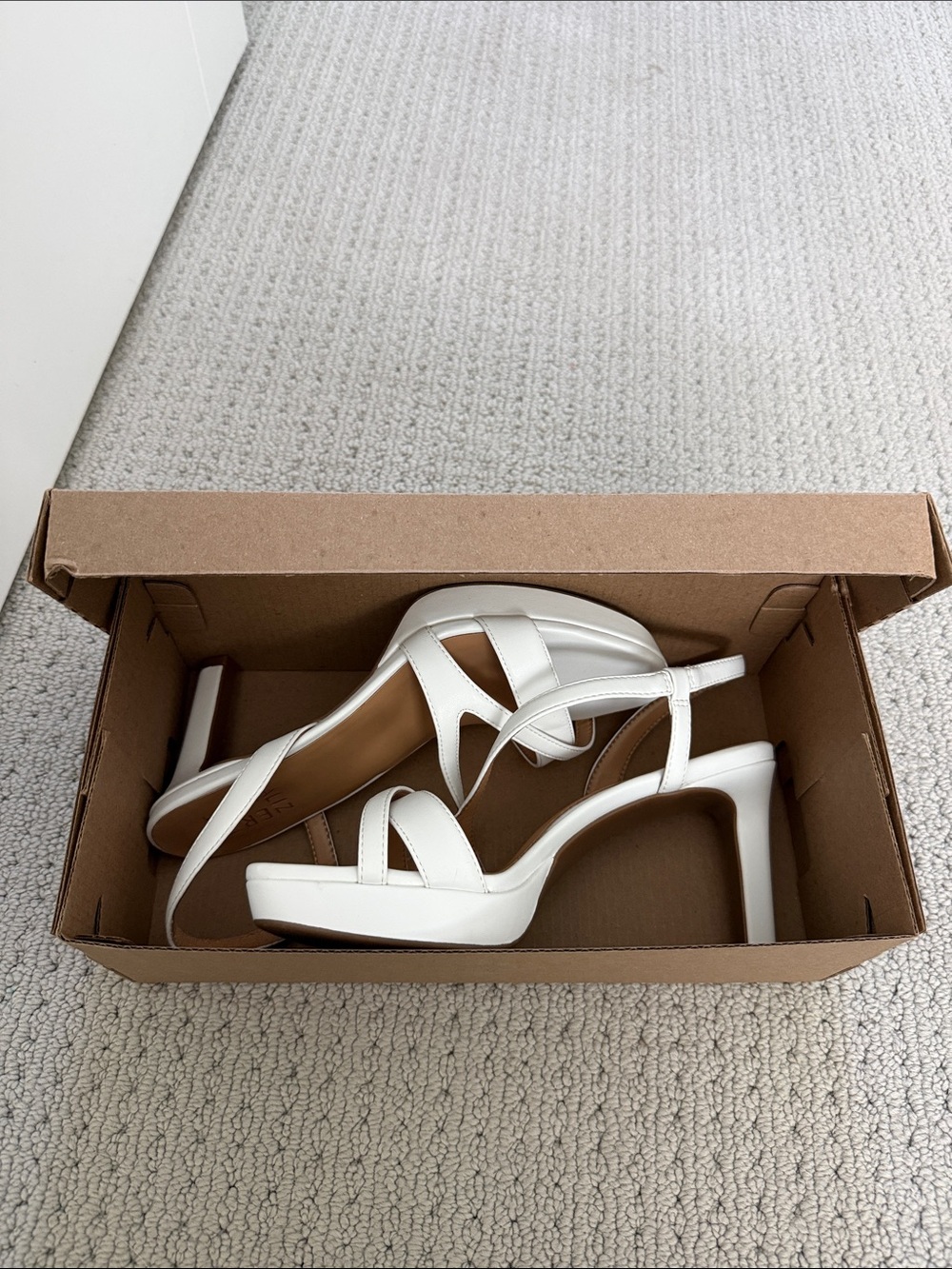 Naturalizer White Bella Sandal Cross-Strap Slingback Heels - Picture 3 of 3